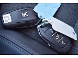 Peugeot 508 SW  Hybrid 225 e-EAT8 Active Pack occasion - Photo 38