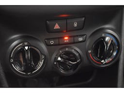 Peugeot 208 BLUEHDI 100 S&S BVM6 PREMIUM PACK 2 PLACES occasion - Photo 14