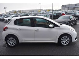 Peugeot 208 BLUEHDI 100 S&S BVM6 PREMIUM PACK 2 PLACES occasion - Photo 4