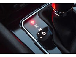 Jeep Compass  1.5 Turbo T4 130 ch BVR7 e-Hybrid Summit occasion - Photo 31