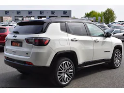 Jeep Compass  1.5 Turbo T4 130 ch BVR7 e-Hybrid Summit occasion - Photo 2
