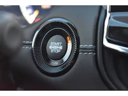 Jeep Compass 1.5 Turbo T4 130 ch BVR7 e-Hybrid Summit occasion - Photo 28