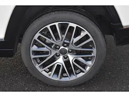 Jeep Compass  1.5 Turbo T4 130 ch BVR7 e-Hybrid Summit occasion - Photo 37