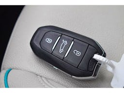 Fiat 600  1.2 Hybrid 100ch DCT6 La Prima occasion - Photo 35