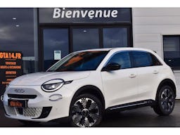 Fiat 600 1.2 Hybrid 100ch DCT6 La Prima occasion - Photo 1