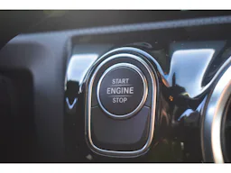 Mercedes Benz Classe CLA 250 e + Hybrid EQ Power 8G-DCT 118 Business Line occasion - Photo 22