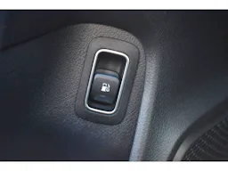 Mercedes Benz Classe CLA 250 e + Hybrid EQ Power 8G-DCT 118 Business Line occasion - Photo 30