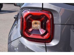 Jeep Renegade  1.5 Turbo T4 130 ch BVR7 e-Hybrid Altitude occasion - Photo 39