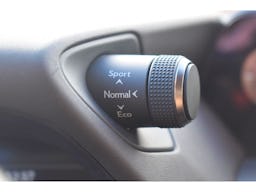 Lexus UX  250h 2WD E-CVT Executive occasion - Photo 30