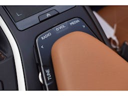 Lexus UX 250h 2WD E-CVT Executive occasion - Photo 36