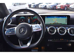 Mercedes Benz Classe A  200 7G-DCT AMG Line occasion - Photo 7