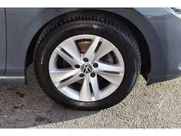 Volkswagen Golf  1.5 eTSI OPF 150 DSG7 Life Business 1st occasion - Photo 37