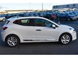 Renault Clio E-Tech 140 - 21 Business occasion - Photo 4