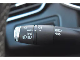 Renault Clio  E-Tech 140 - 21 Business occasion - Photo 15
