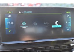 Peugeot 3008 Hybrid 180 e-EAT8 Active Pack occasion - Photo 28