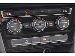 Volkswagen Touran 2.0 TDI 115 DSG7 5pl Lounge occasion - Photo 13