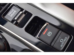 Mitsubishi Eclipse Cross 2.4 MIVEC Phev 4WD 188 Invite occasion - Photo 30