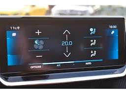 Peugeot 2008 BlueHDi 100 S&S BVM6 GT Line occasion - Photo 28