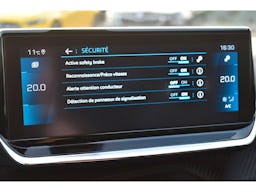 Peugeot 2008  BlueHDi 100 S&S BVM6 GT Line occasion - Photo 32