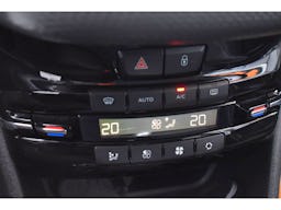 Peugeot 208 PureTech 110ch S&S BVM6 Allure Business occasion - Photo 13