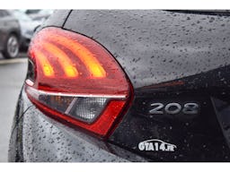 Peugeot 208 PureTech 110ch S&S BVM6 Allure Business occasion - Photo 36