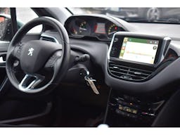 Peugeot 208  PureTech 110ch S&S BVM6 Allure Business occasion - Photo 6