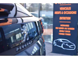 Peugeot 3008 Hybrid 225 e-EAT8 Allure Pack occasion - Photo 12