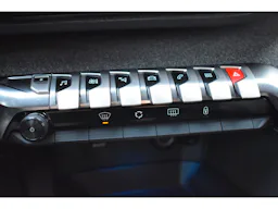 Peugeot 3008  Hybrid 225 e-EAT8 Allure Pack occasion - Photo 23