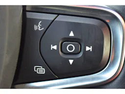 Volvo XC40 T4 Recharge 129+82 ch DCT7 Inscription occasion - Photo 24