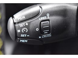 Peugeot 2008 PureTech 130 S&S EAT8 GT occasion - Photo 27