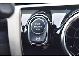Mercedes Benz Classe CLA 200 7G-DCT Progressive Line occasion - Photo 28