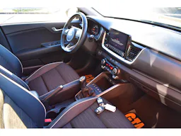 Kia Stonic 1.0 T-GDi 100 ch BVM6 GT Line occasion - Photo 3