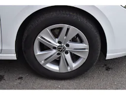 Volkswagen Golf  1.5 eTSI OPF 130 DSG7 Life Plus occasion - Photo 36