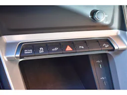 Audi Q3  45 TFSIe 245 ch S tronic 6 Business Executive occasion - Photo 31