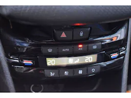 Peugeot 2008 PureTech 110ch S&S EAT6 Signature occasion - Photo 13