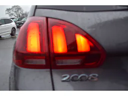 Peugeot 2008 PureTech 110ch S&S EAT6 Signature occasion - Photo 37