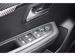 Peugeot e-208 50 kWh 136ch E-Style occasion - Photo 10