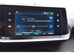 Peugeot e-208  50 kWh 136ch E-Style occasion - Photo 25