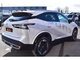 Nissan Qashqai III 1.3 MILD HYBRID 158 N-CONNECTA XTRONIC occasion - Photo 2