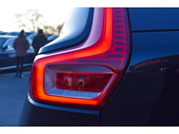 Volvo XC40 T5 Recharge 180+82 ch DCT7 Inscription Luxe occasion - Photo 40