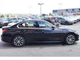 BMW Série 3  318i Lounge BVA occasion - Photo 4