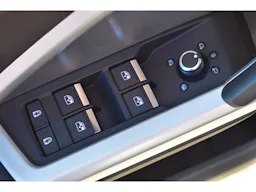 Audi Q3 45 TFSIe 245 ch S tronic 6 Business line occasion - Photo 10