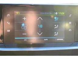 Peugeot e-2008  136 ch Allure Pack occasion - Photo 26