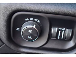 Dodge RAM SPORT GT 5.7 L HEMI occasion - Photo 21