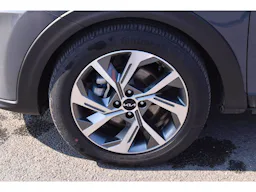 Kia Stonic  1.0 T-GDI MHEV 120 GT Line Premium occasion - Photo 16