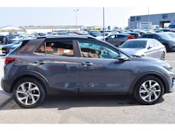 Kia Stonic  1.0 T-GDI MHEV 120 GT Line Premium occasion - Photo 4