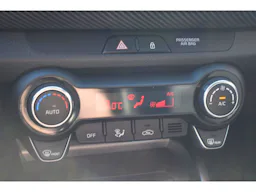 Kia Stonic 1.0 T-GDi 120 ch MHEV BVM6 GT Line occasion - Photo 13