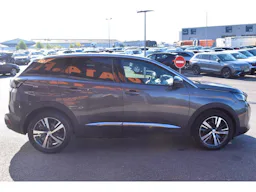 Peugeot 3008 Hybrid 225 e-EAT8 Allure Pack occasion - Photo 4