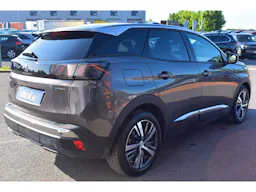Peugeot 3008 Hybrid 225 e-EAT8 Allure Pack occasion - Photo 2