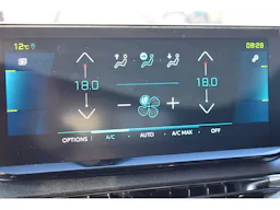 Peugeot 3008 Hybrid 225 e-EAT8 Allure Pack occasion - Photo 29